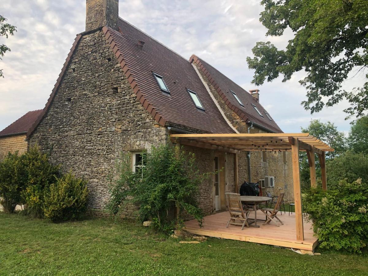 Chez Renou Et Prosperou Maison Typique Du Sarladait Saint-Genies Exterior foto